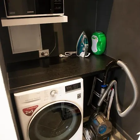 Central Studio Apartment Апартаменты